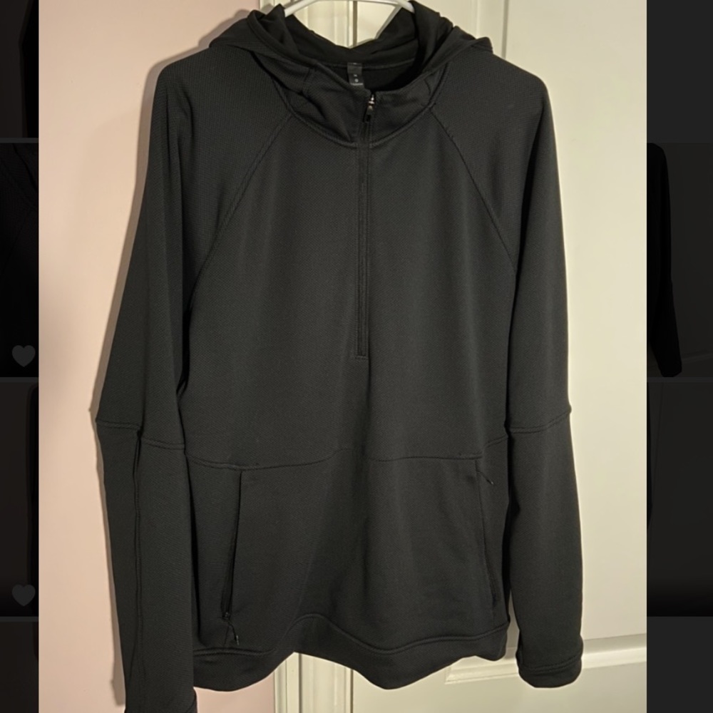 NEW LULULEMON Men’s Dark Gray Hoodie with zipper